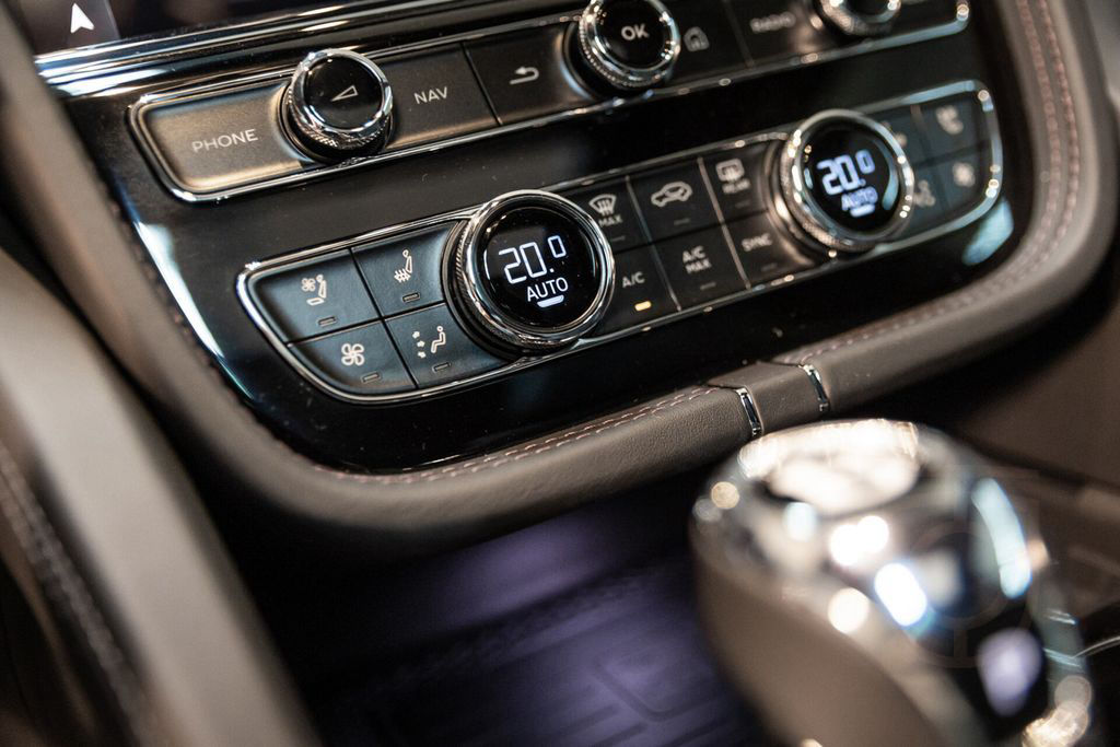 Bentley Bentayga V8 Azure EWB |First Edition|Black Line|