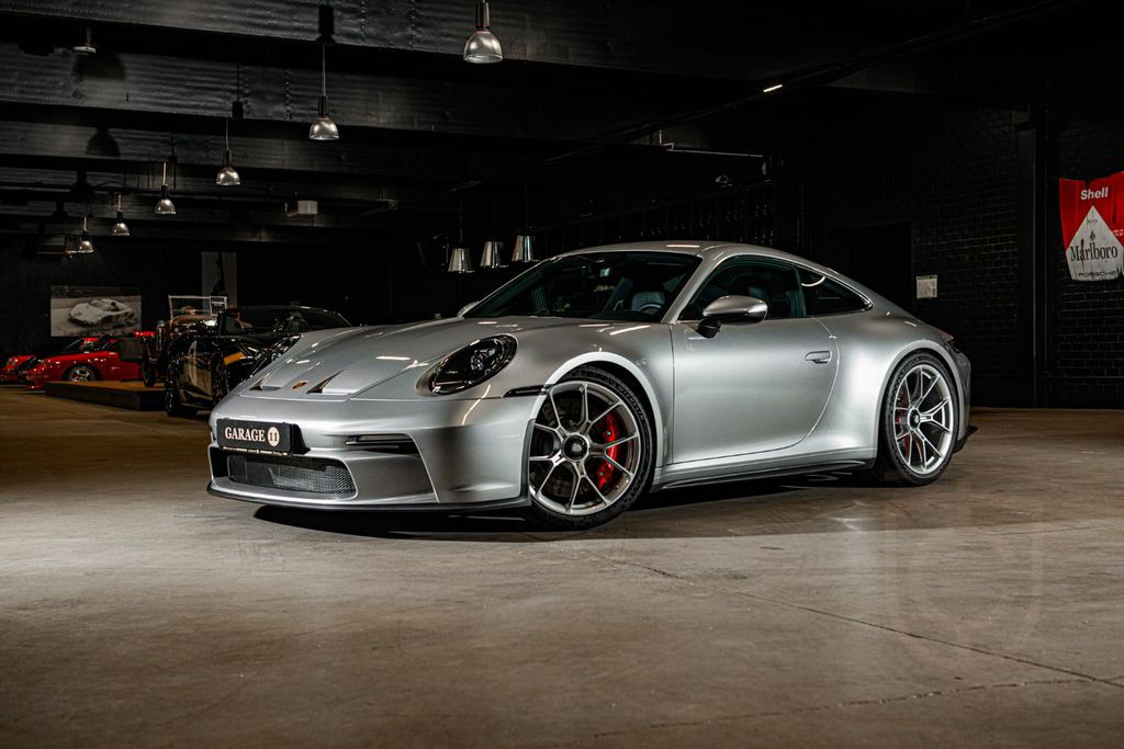 Porsche 992 GT3 Touring / 1520km / Houndstooth / VAT