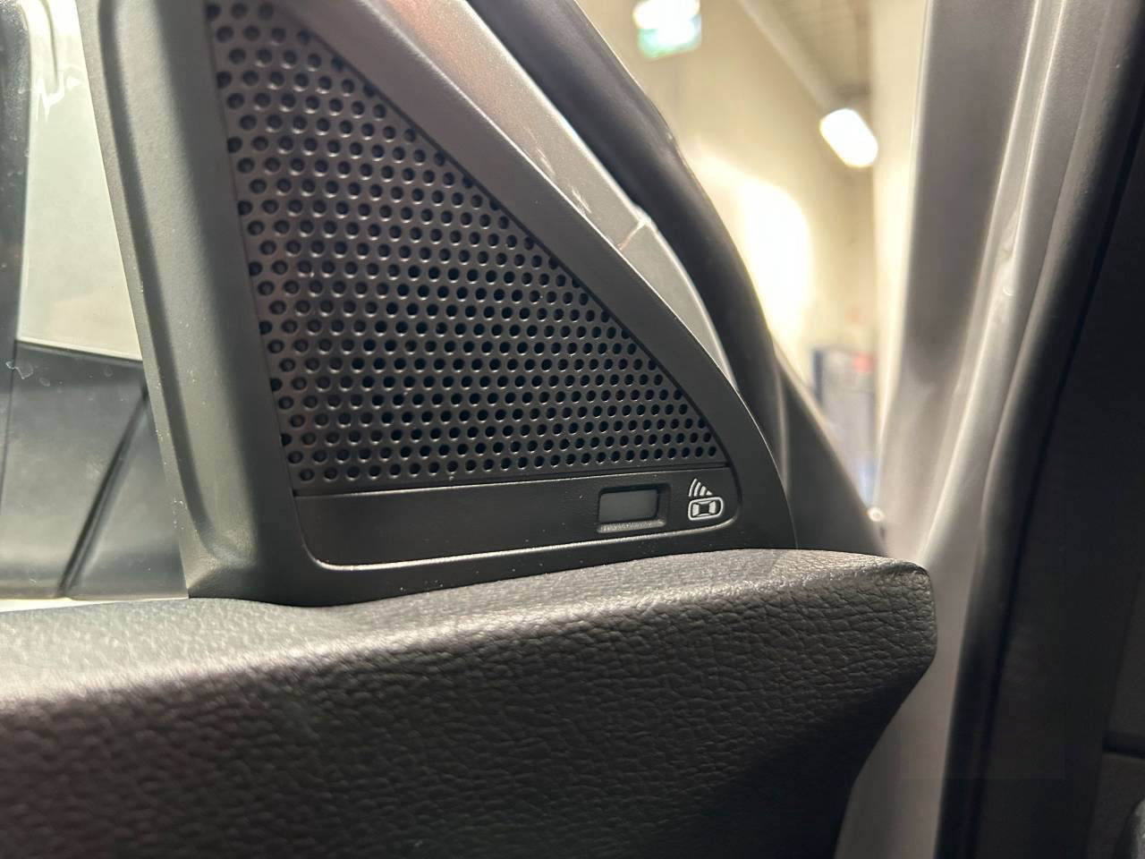 MG EHS Luxury Plug-In Hybrid