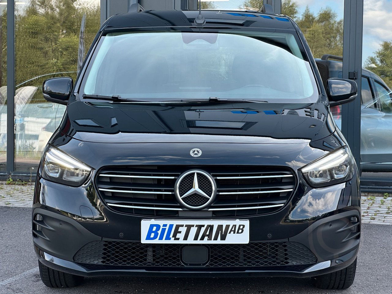 Mercedes-Benz T 180 DCT