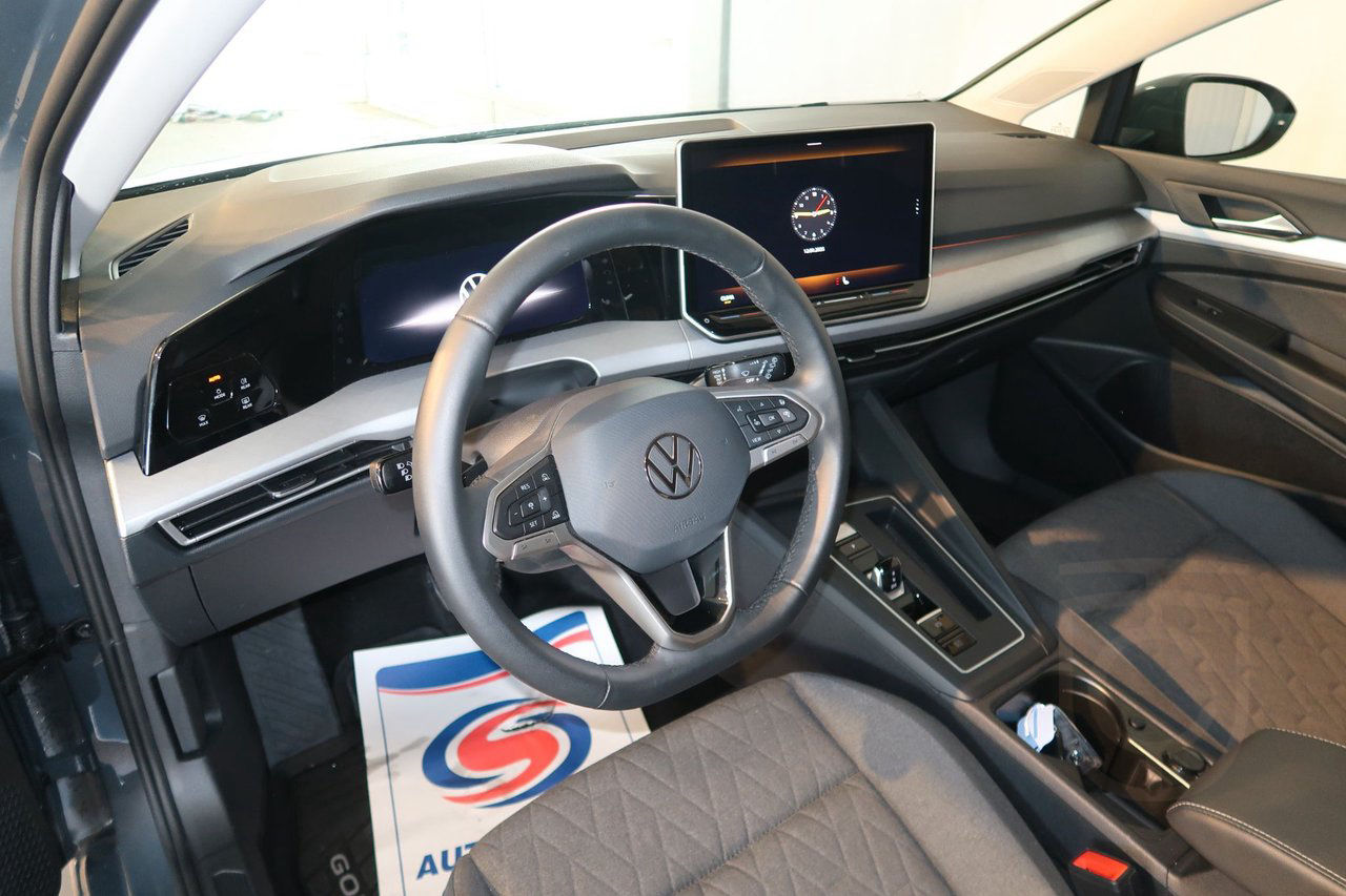 Volkswagen Golf 1.5 eTSI