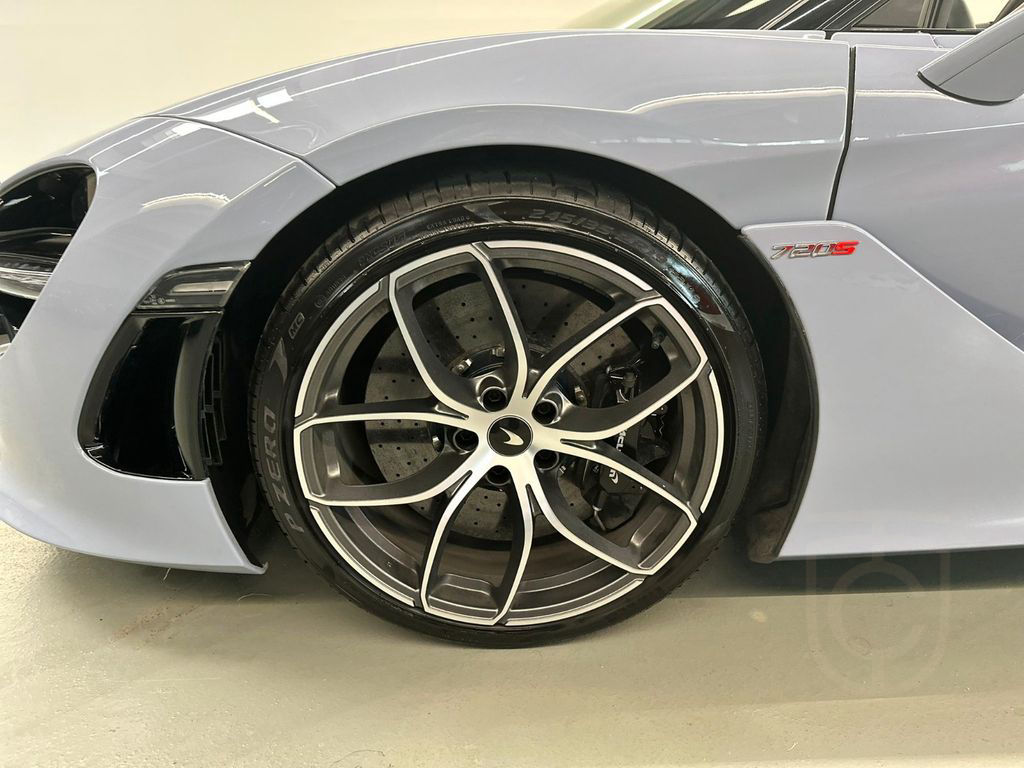 McLaren 720S Spider / Electrochromic Roof / Carbon Fibre