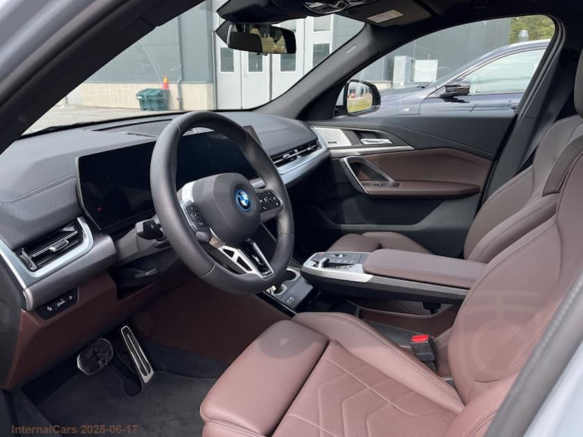 BMW iX2 xDrive30 M Sport