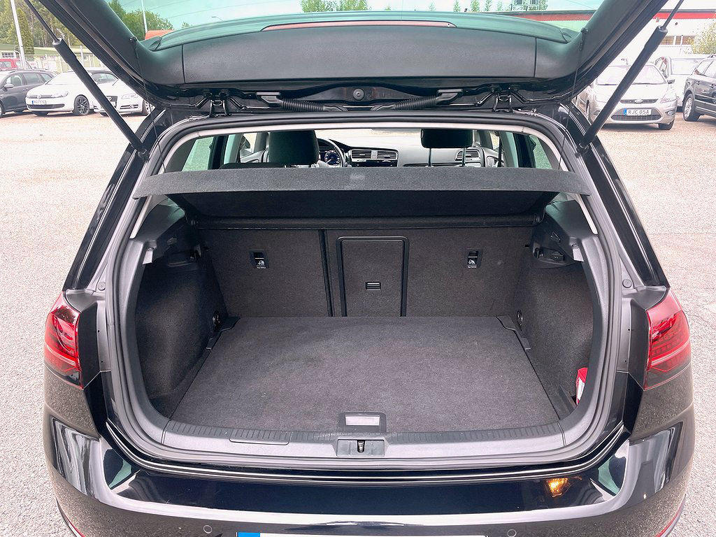 Volkswagen Golf 2,0 TDI Automat Sport, R-line Businessline