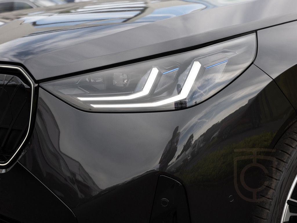 BMW X3 xDrive 30e M-Sport Pro PANO AHK 360° HUD ACC