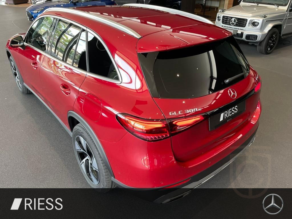 Mercedes-Benz GLC 300 e AVANTGARDE+AHK+DISTR+TOTWKL+DIGI L+360