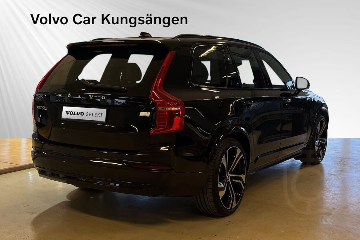 Volvo XC90 Recharge T8 Ultimate Dark Edition