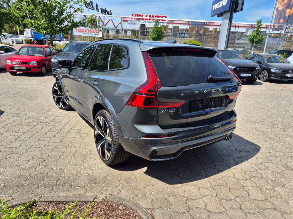 Volvo XC60 T8 AWD Ultra Dark+Facelift+VOLL