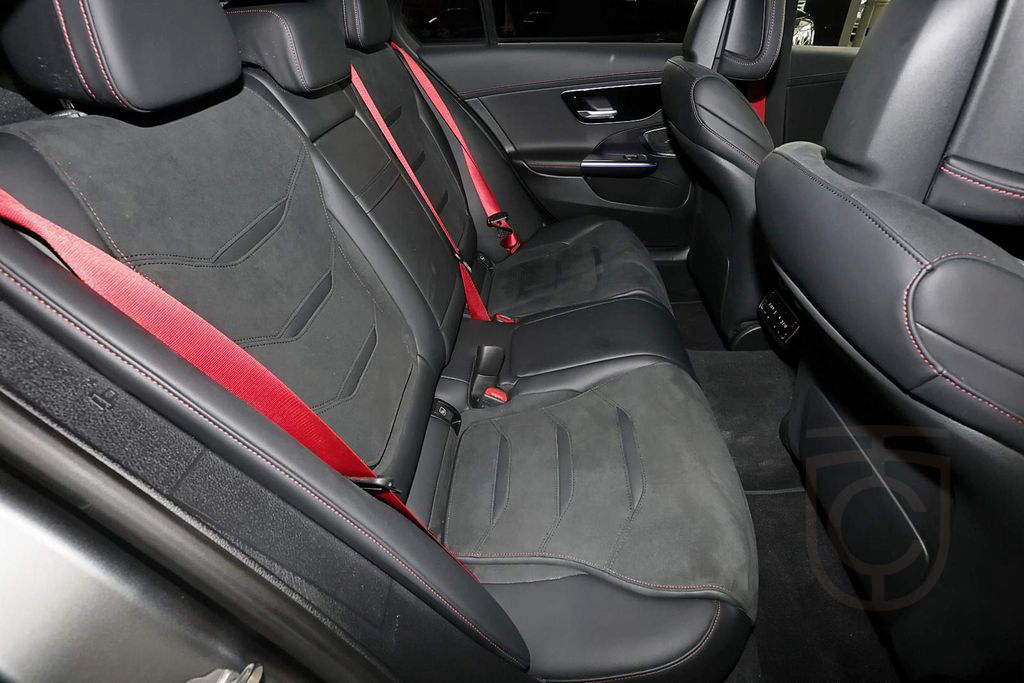 Mercedes-Benz C 43 AMG 4M NIGHTPAKET+DISTRONIC+KAMERA+KEYLESS
