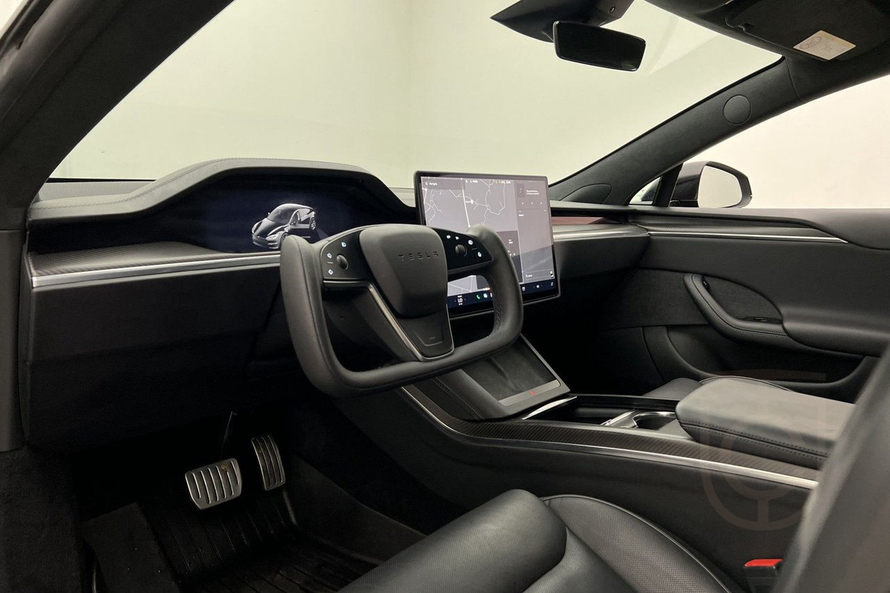 Tesla Model S Plaid AP
