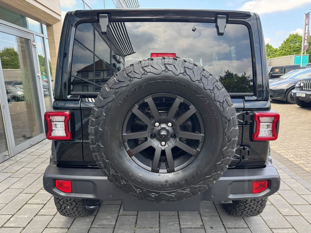 Jeep Wrangler 2.0 Unlim. Sahara Umbau Hoch + Breit SK