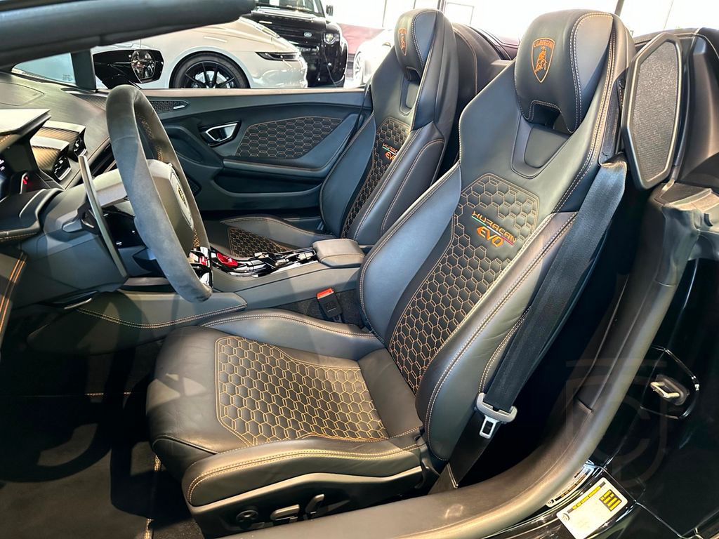 Lamborghini Huracán EVO Spyder*Lift*Sensonum*Wartungspaket