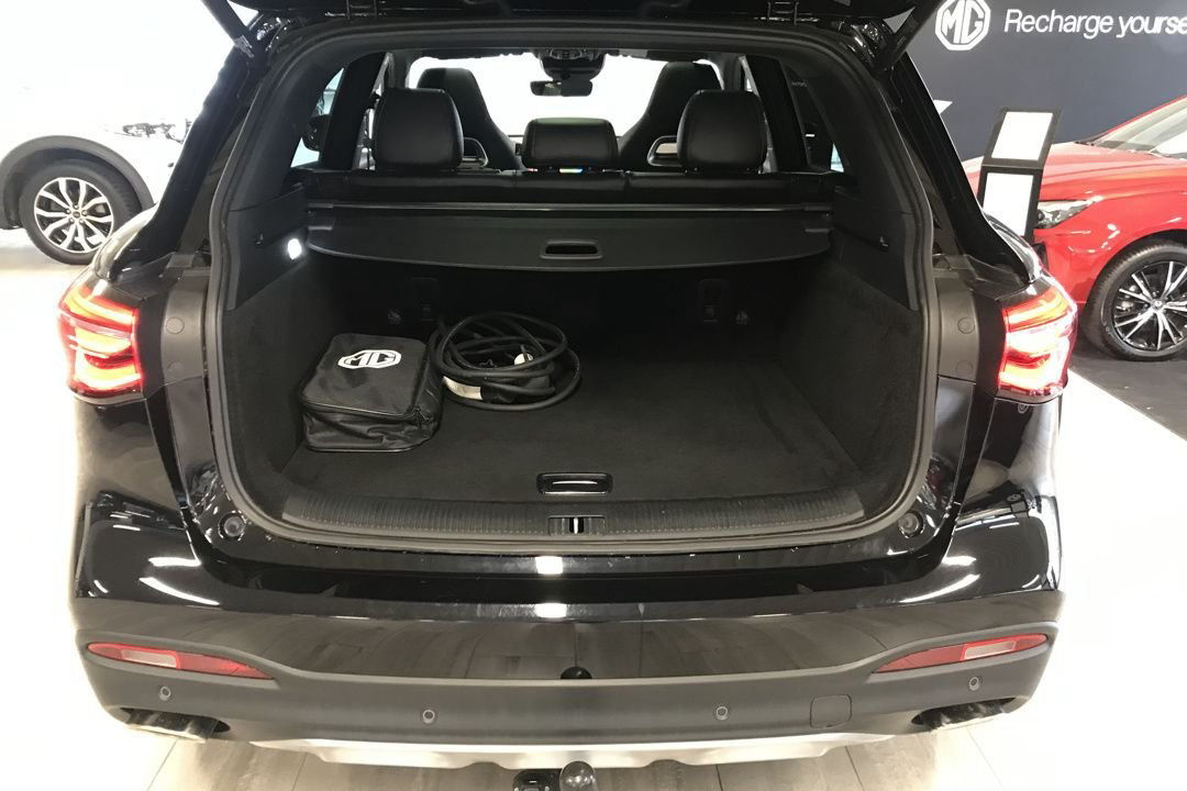 MG EHS Luxury