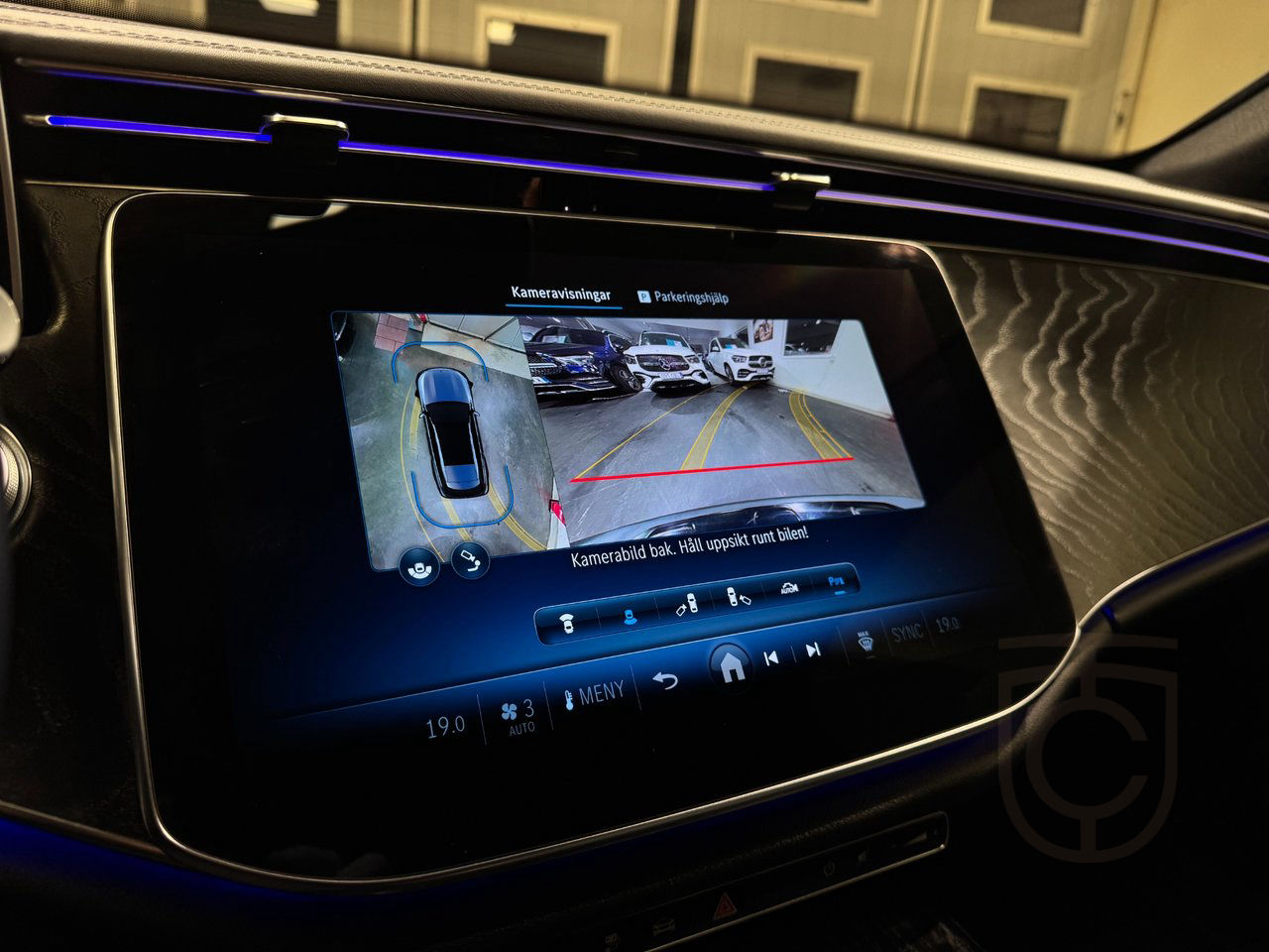 Mercedes-Benz E 300 de 4MATIC All-Terrain Driver assist