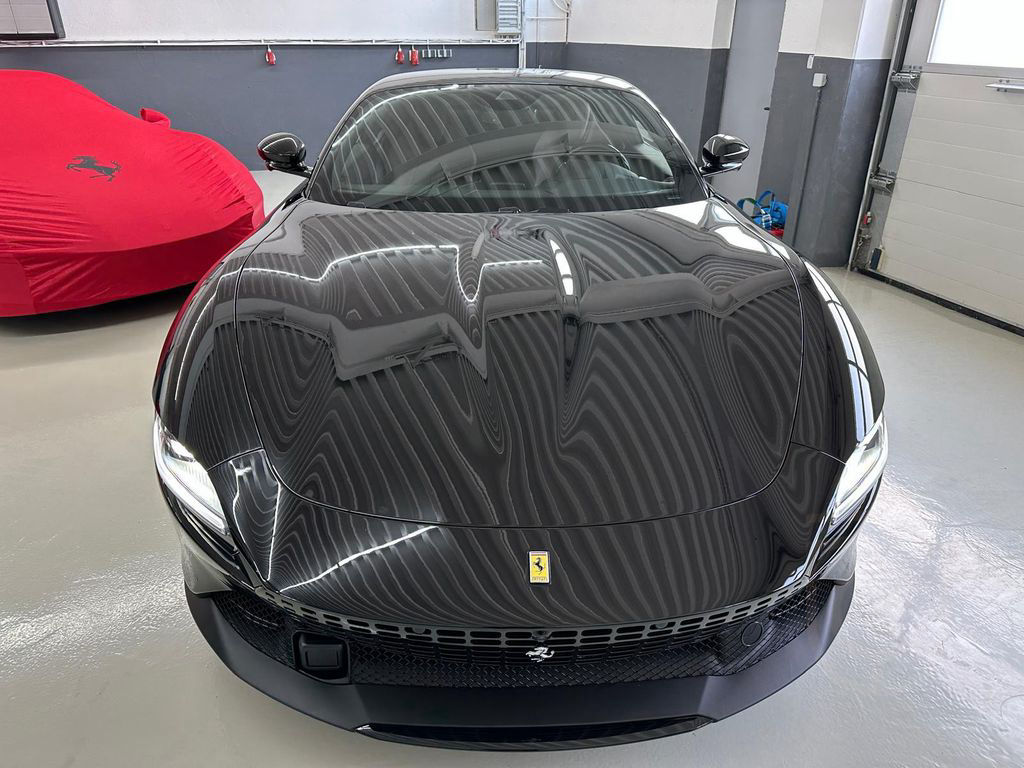 Ferrari Roma Lift + Carbon + Leder braun + LED