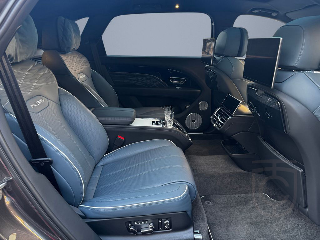 Bentley Bentayga V8 EWB MULLINER - MY24- BENTLEY BERLIN
