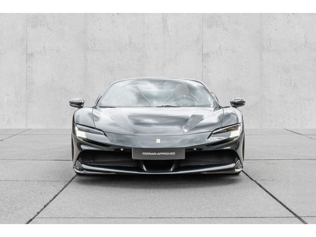 Ferrari SF90 Spider *Assetto Fiorano*Carbon*LED*Daytona*