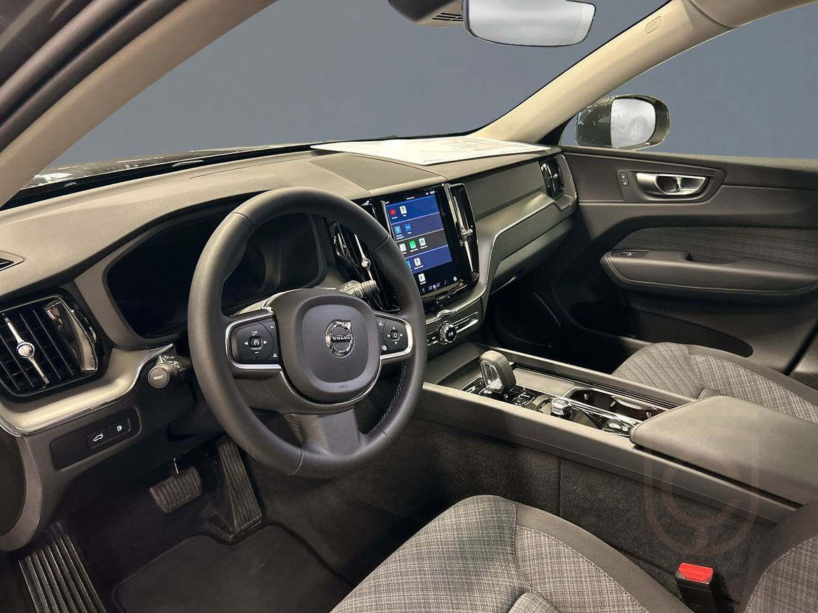 Volvo XC60 Recharge T6 II Core Edition