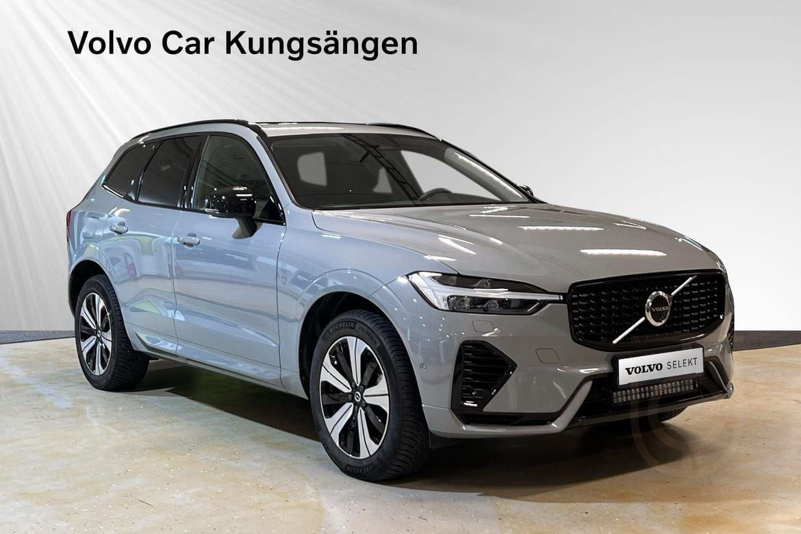 Volvo XC60 Recharge T6 II Plus Dark Edition. 360