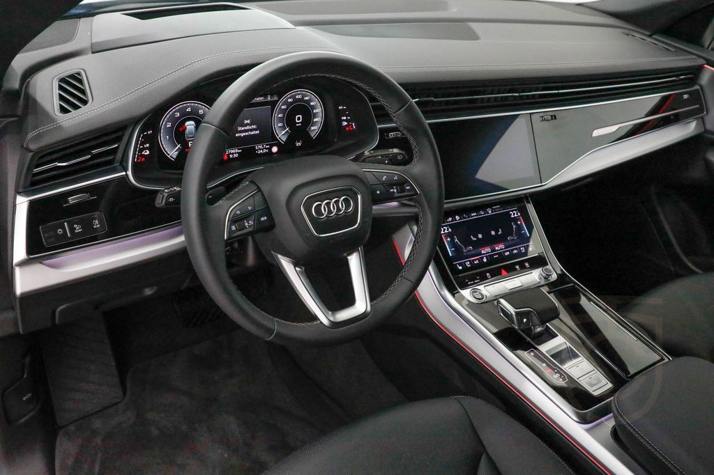 Audi Q8 55 TFSIe quattro AHK Matrix HUD 360° Luft ACC