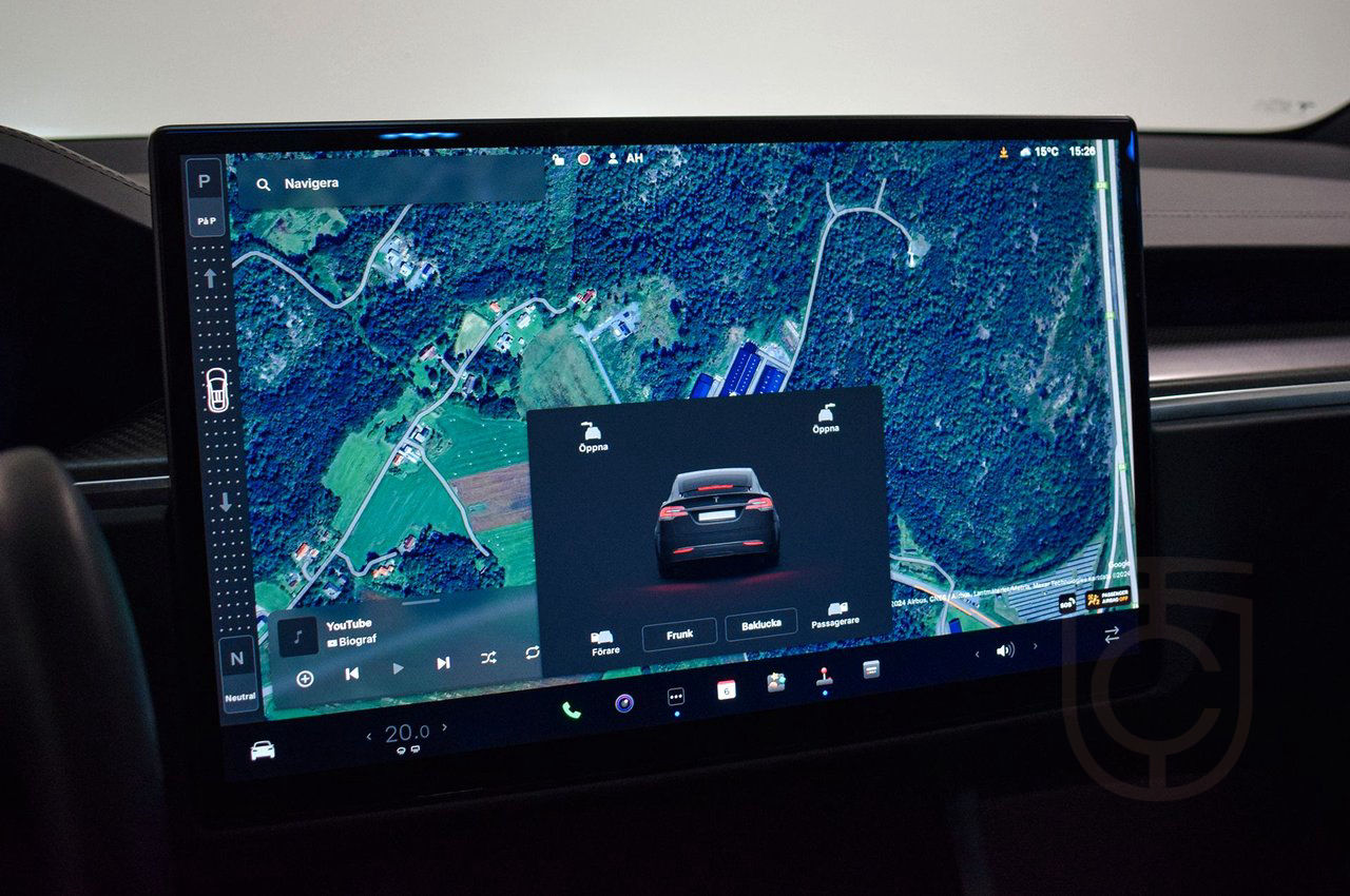 Tesla Model X Plaid