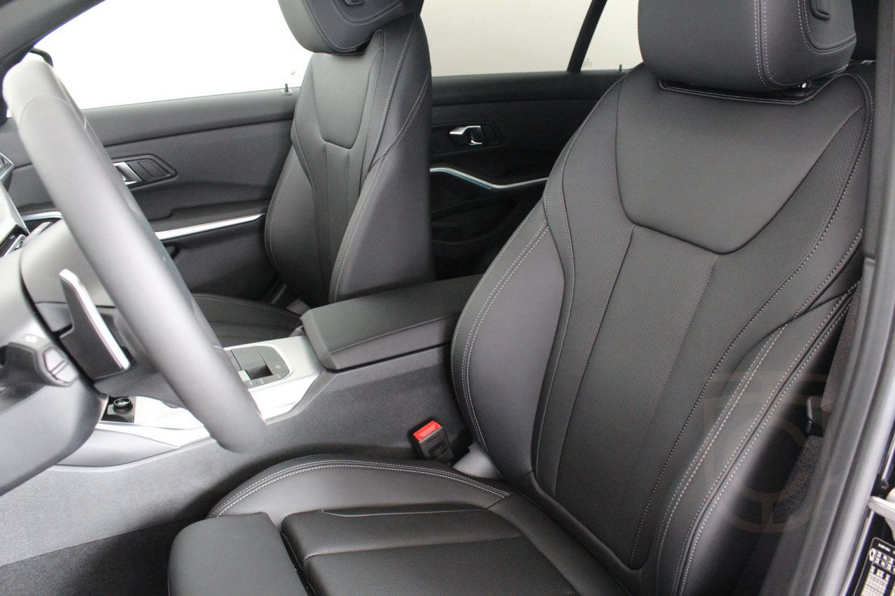 BMW 330e xDrive Sedan M Sport