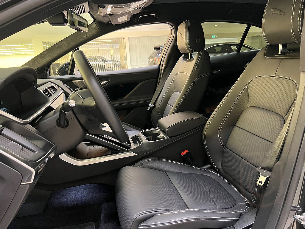 Jaguar I-Pace EV400