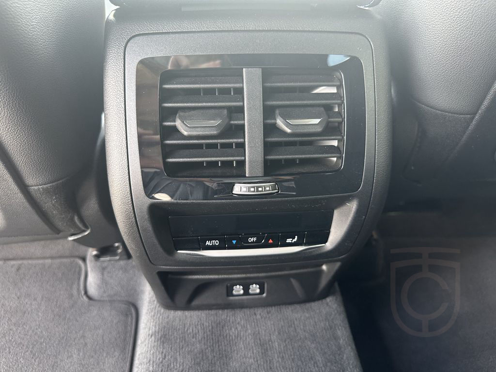 BMW X3 M40i ZA Head-Up HiFi DAB WLAN Pano.Dach Shz