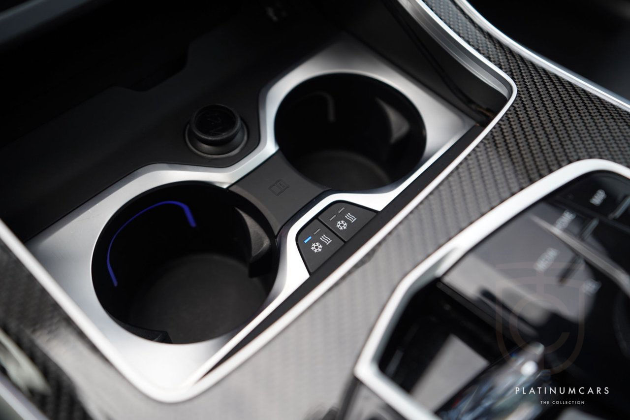 BMW M8 Competition Cab