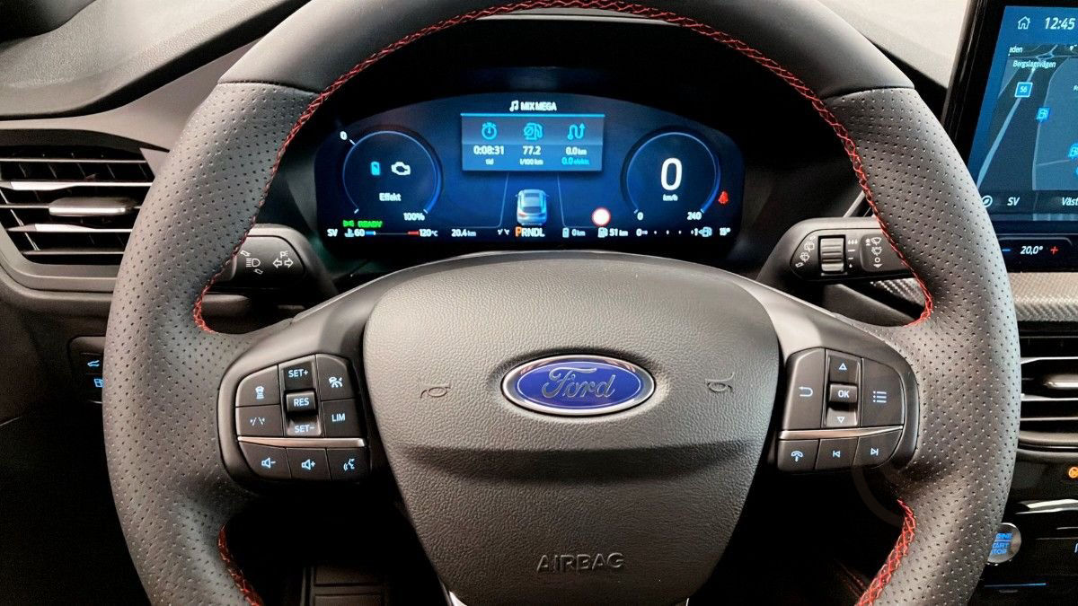 Ford Kuga ST-Line X Plug-In Hybrid