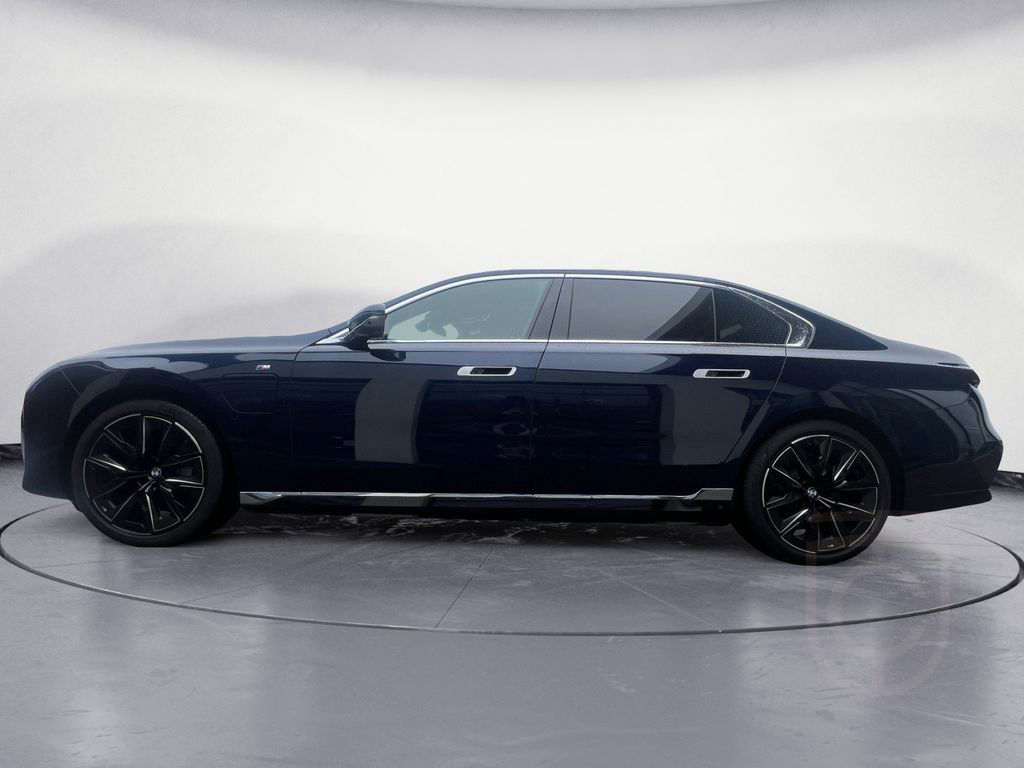 BMW 750e xDrive M-Sport Innovation Connoisseur