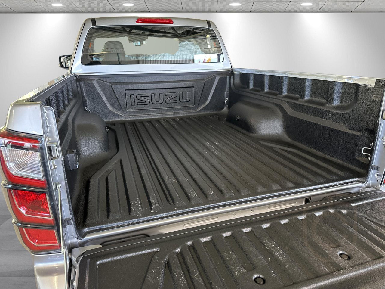 Isuzu D-Max Extended CNG XRM