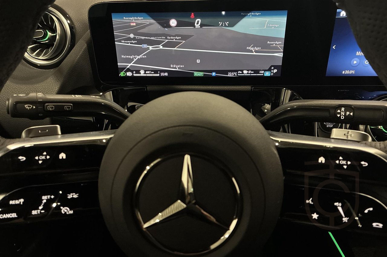 Mercedes-Benz GLA 250 E AMG ADVANCED EDITION