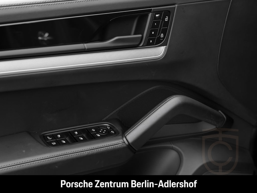 Porsche Cayenne E-Hybrid BOSE Rückfahrkamera Panorama