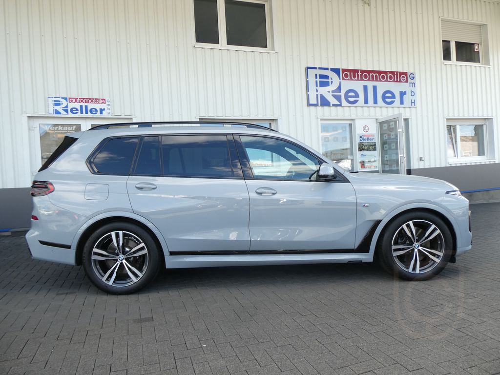 BMW X7 xDrive 40 i M Sport Panorama Head-Up