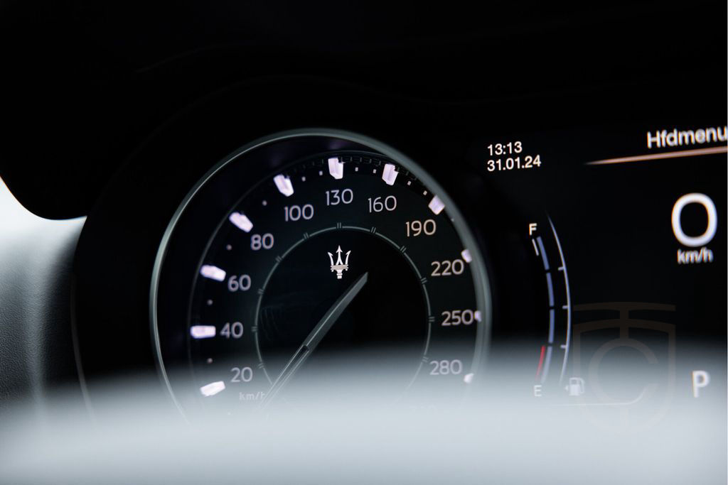Maserati Ghibli Hybrid GT Edizione Finale | Heated Front