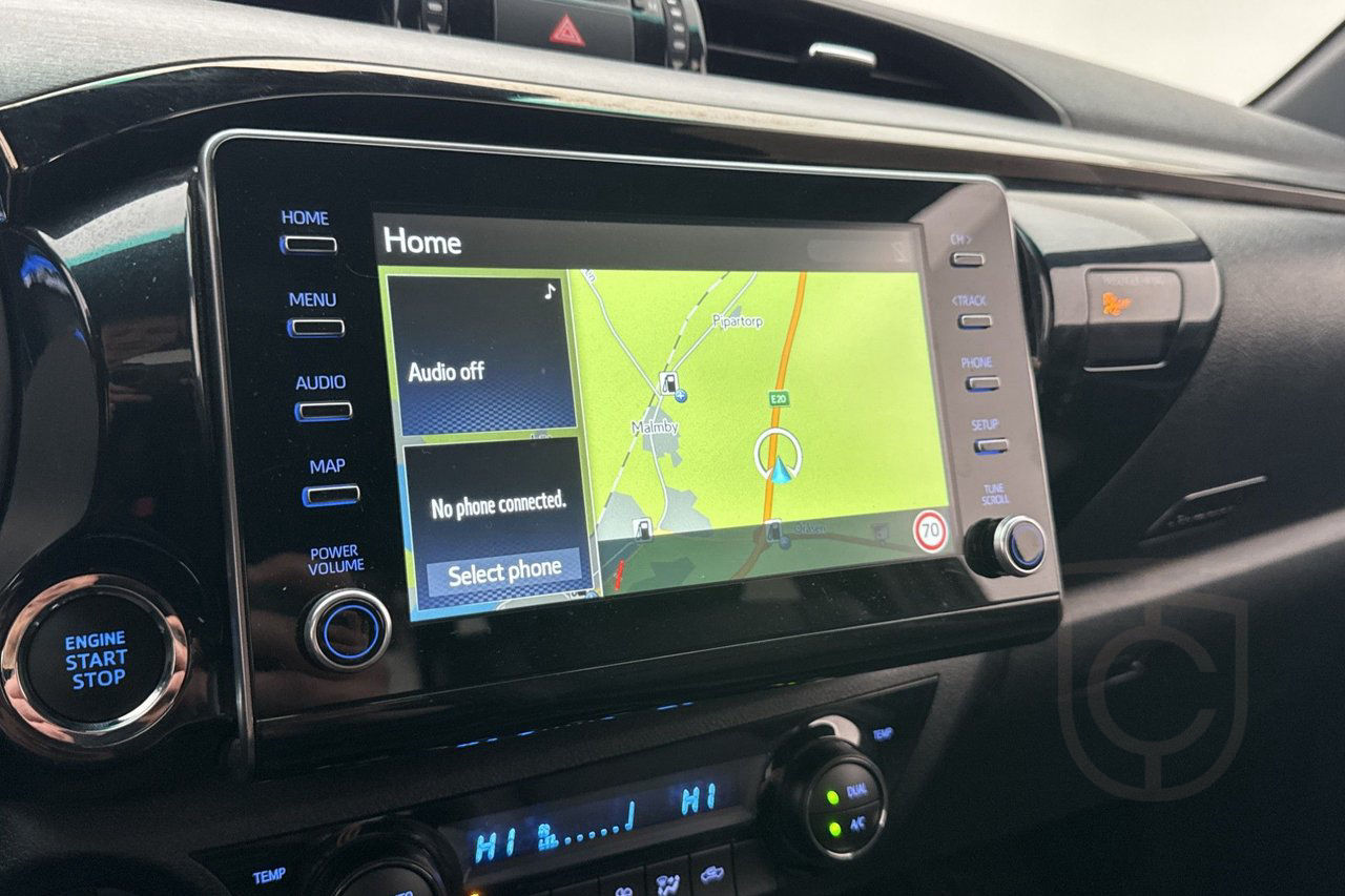 Toyota Hilux Extra Cab Invincible 2.8 4WD