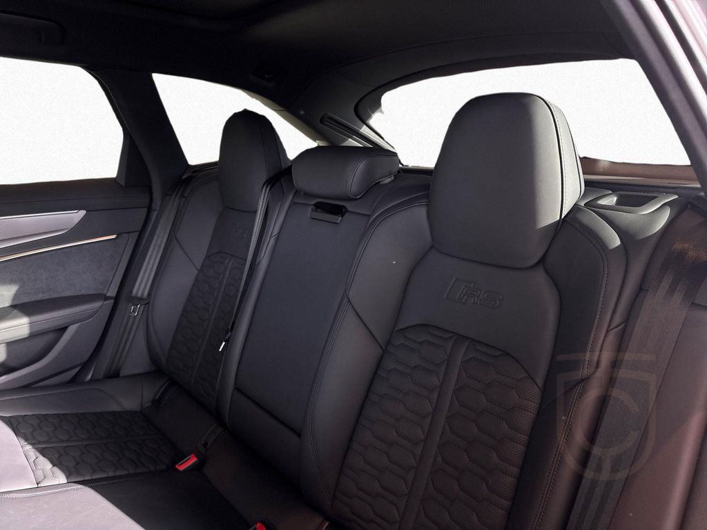 Audi RS6 Avant 600 PS tiptronic MATRIX/PANO/HEAD-UP