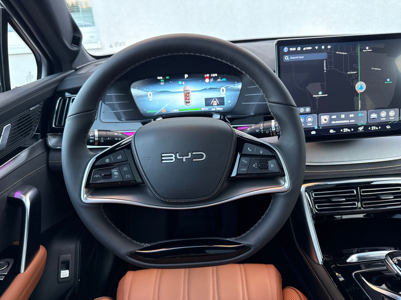 BYD TANG MY2025/AWD/800V/7 míst