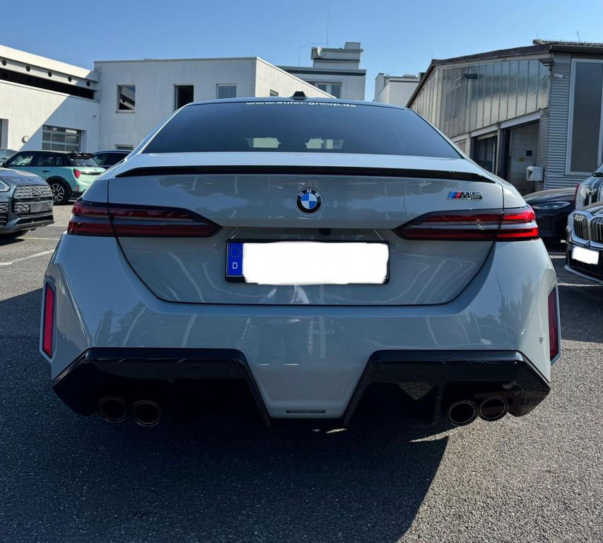 BMW M5 LIMO KEMARIK°GREY/RED°CARBON EXTERIEUR°SITZLF