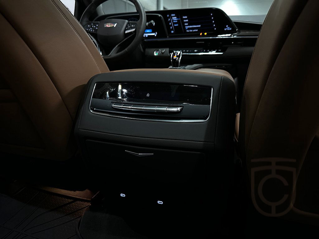 Cadillac Escalade 6.2 V8 4WD