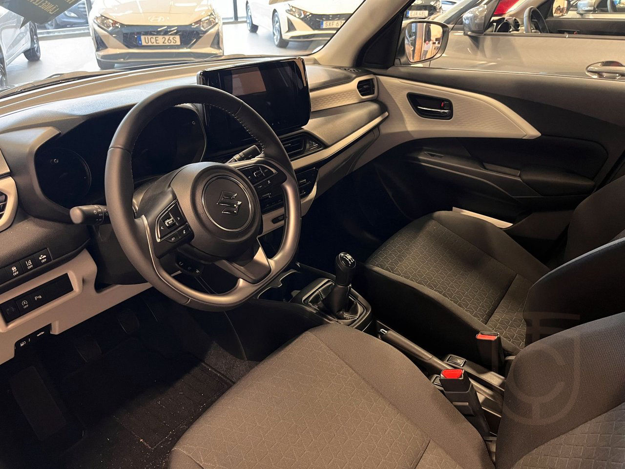 Suzuki Swift Hybrid Select, 3