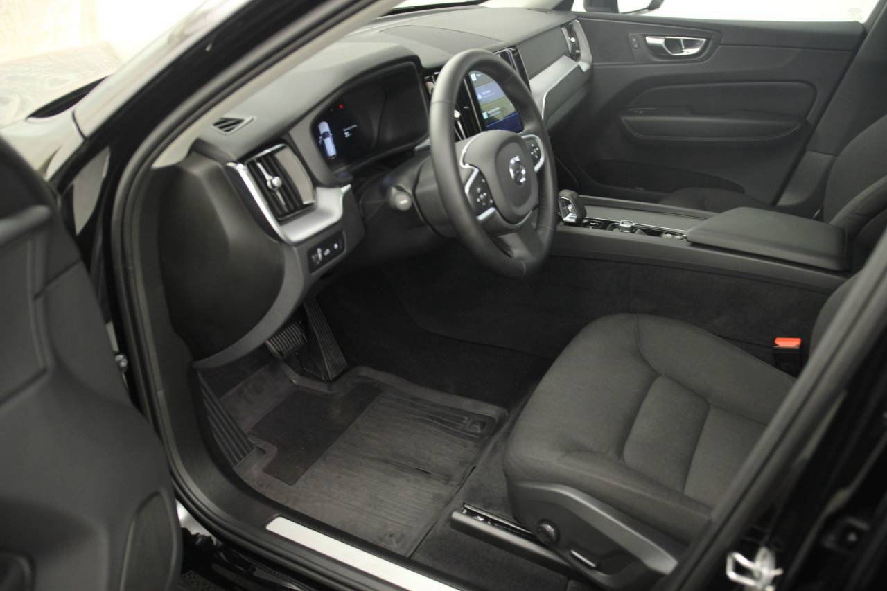 Volvo XC60 T6 PHEV RECHARGE PLUG IN HYBRID AWD INSCRIPTION 3