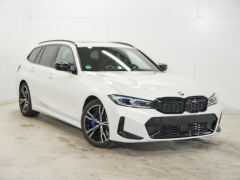 BMW M340i xDrive Touring