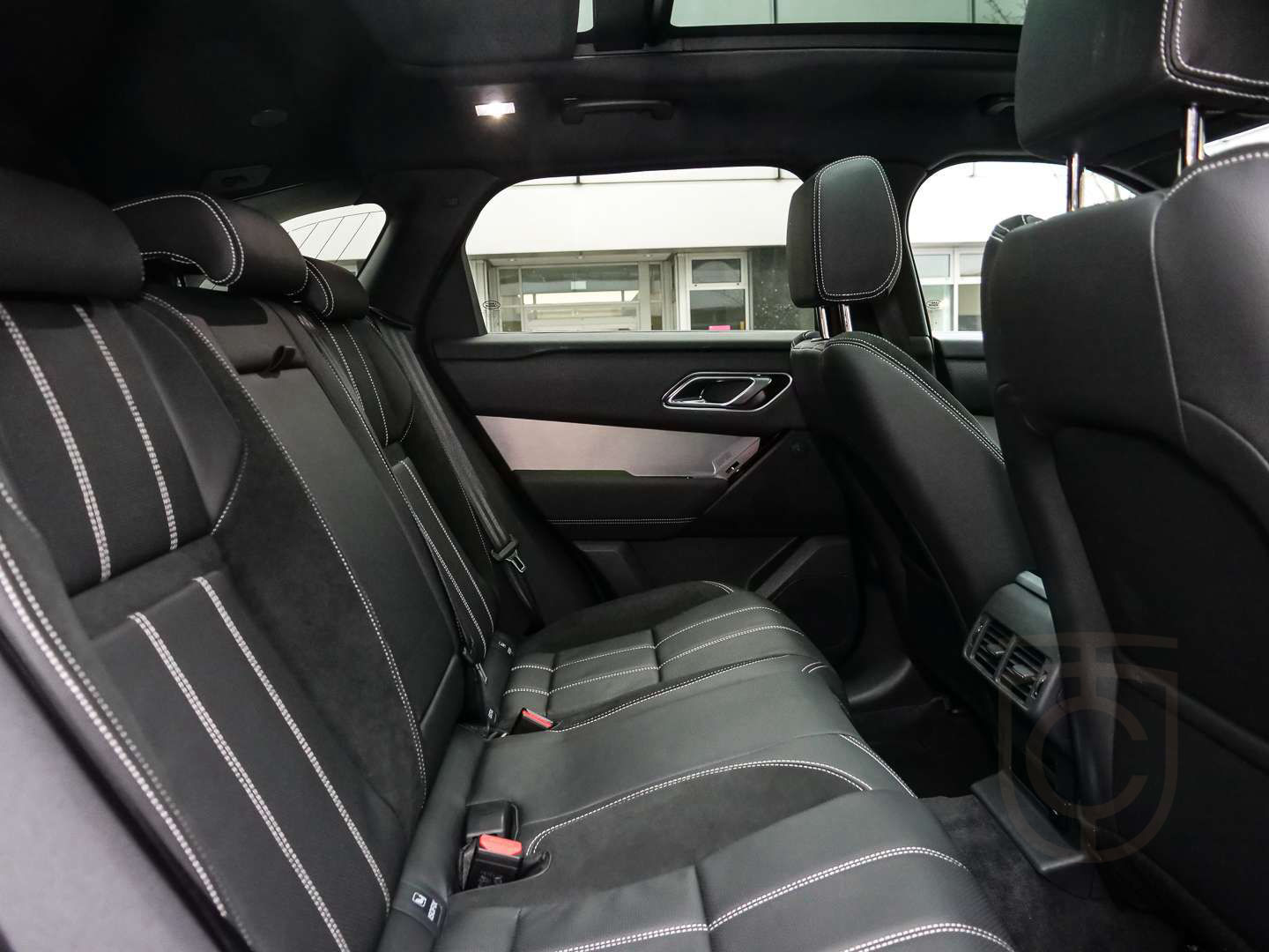 Land Rover Range Rover Velar P400 R-Dynamic SE