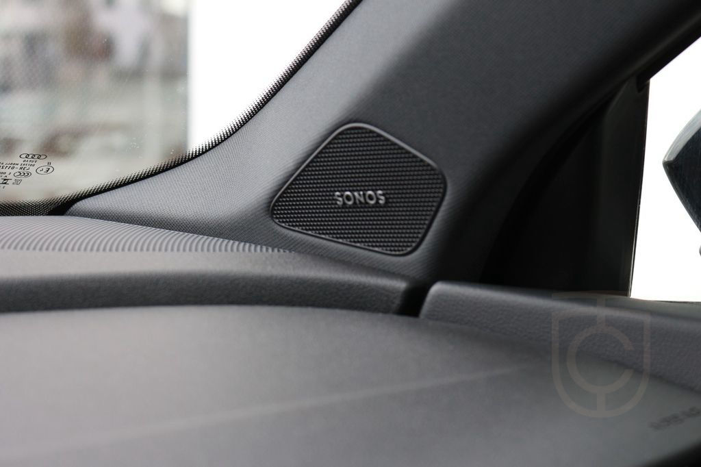 Audi RS3 Sportback/Pano/Matrix/Sportabg/Sonos/Schale