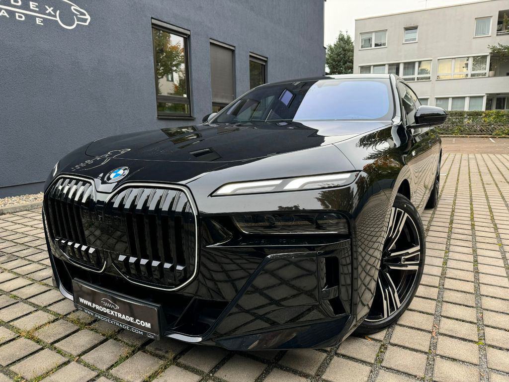 BMW 740d xD M-Sport SkyLounge*TV*SoftClos*B&W*21Zoll