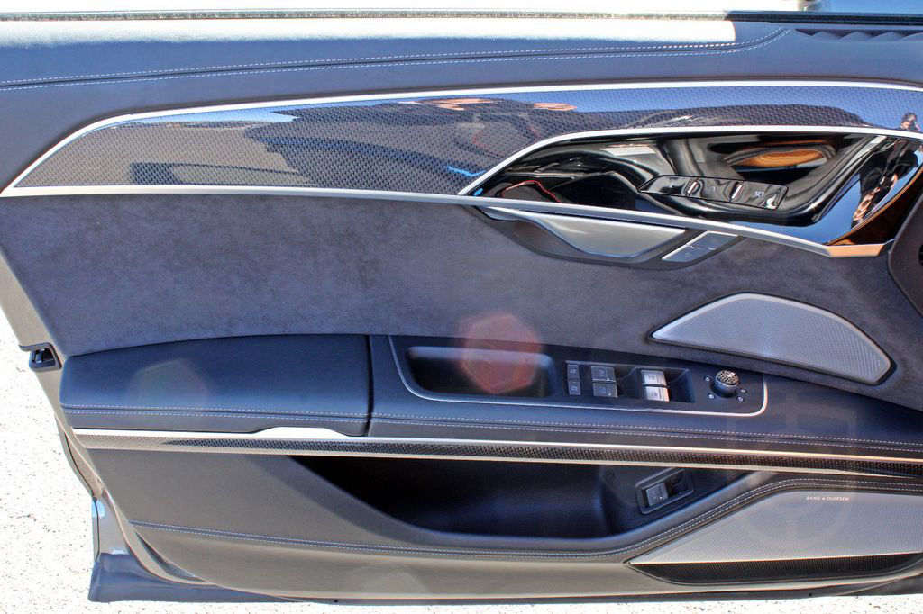 Audi A8 Lang 60TFSI S LINE BLACK PANO B&O ADV.UPE193