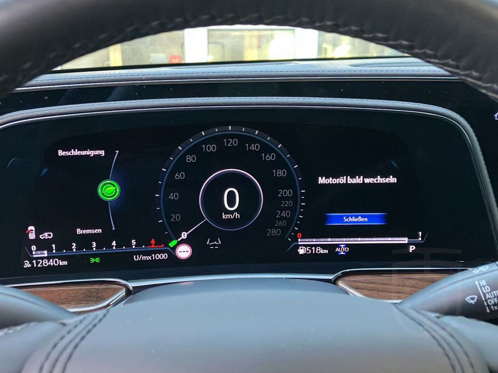 Cadillac Escalade Sport Platinum AWD *Voll*
