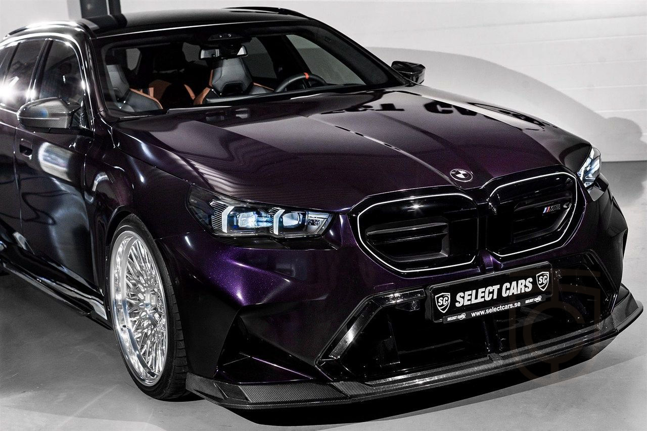 BMW M5 Touring Fullutrustad